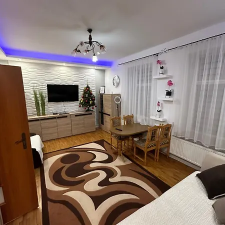 Reja Centrum 케트르진